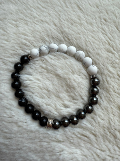 Bracelet hématite , Howlite et agate noire