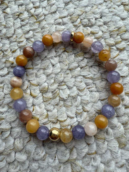 Bracelet en pierre du soleil, calcédoine mauve et aventurine jaune